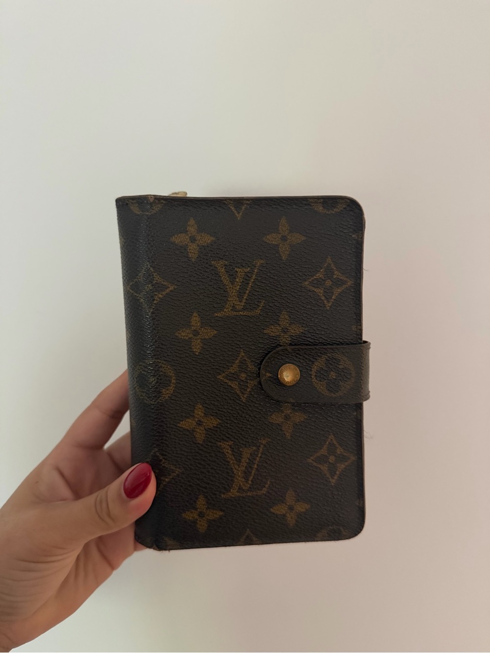 Louis Vuitton Brown Monogram Zip Around Card & Coin Wallet - Picture 4 of 8